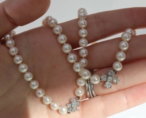 Tiffany & Co Diamond & Pearl Necklace Floret Pendant in PLATINUM