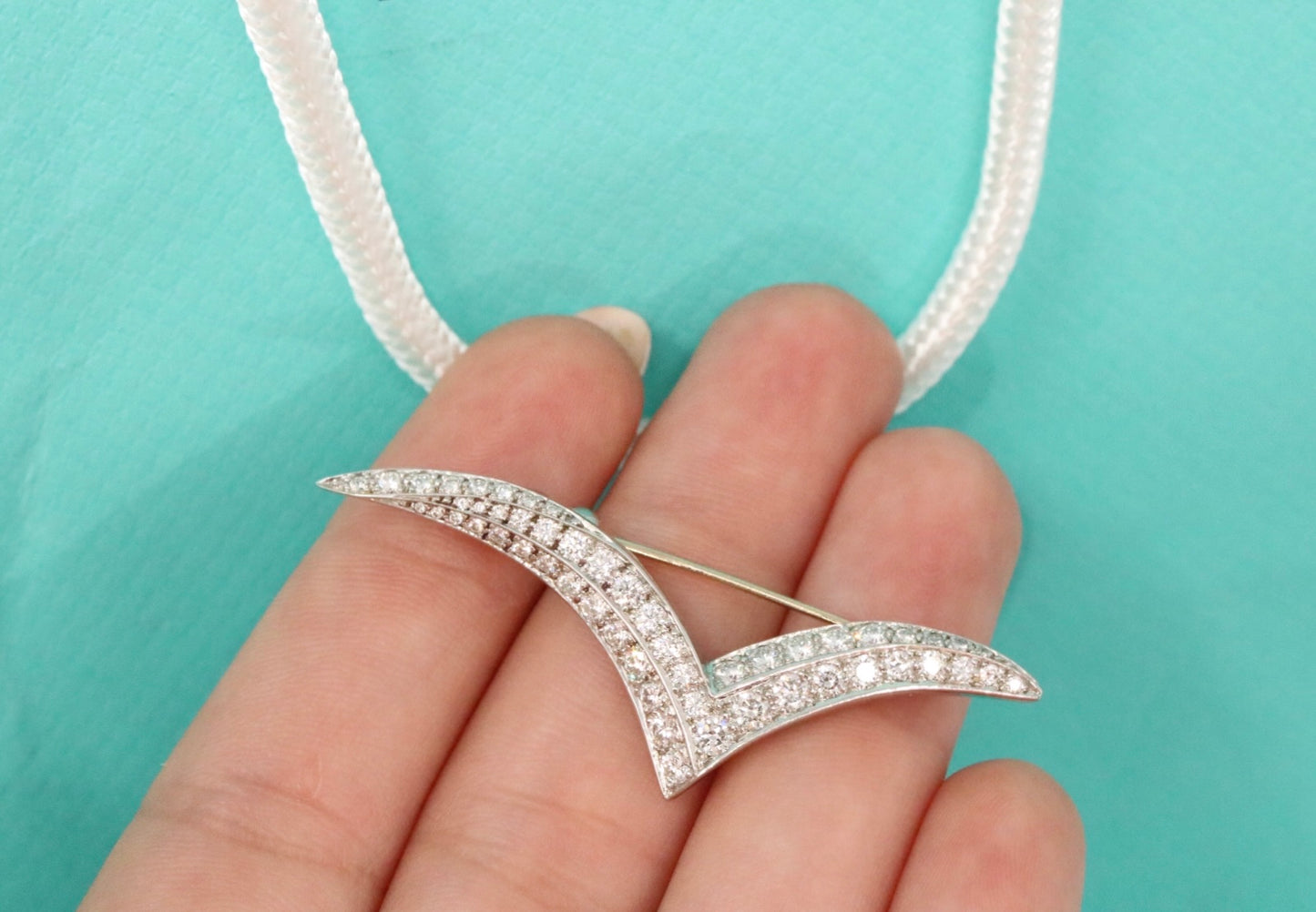 Tiffany & Co Platinum & Diamond Pin Brooch SEAGULL 1.40ct Large