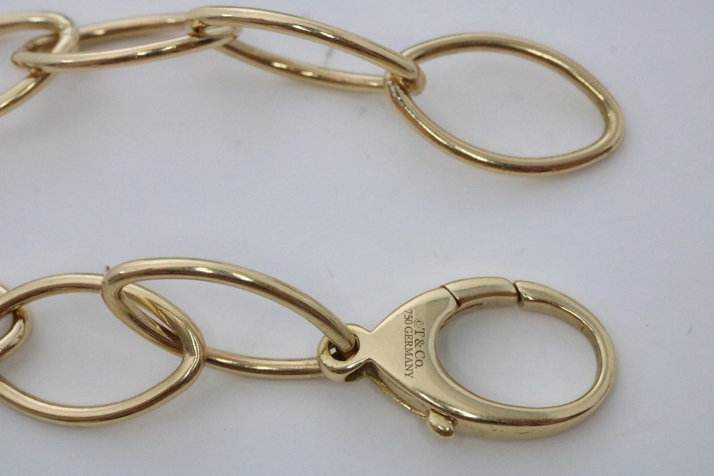 Tiffany & Co 18K Yellow Gold Marquise Oval Shape Link Charm Bracelet