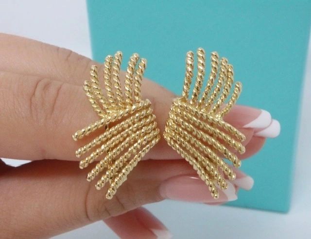 Tiffany and Co Shlumberger 18K Gold V Fan Rope Clip On Stud Earrings