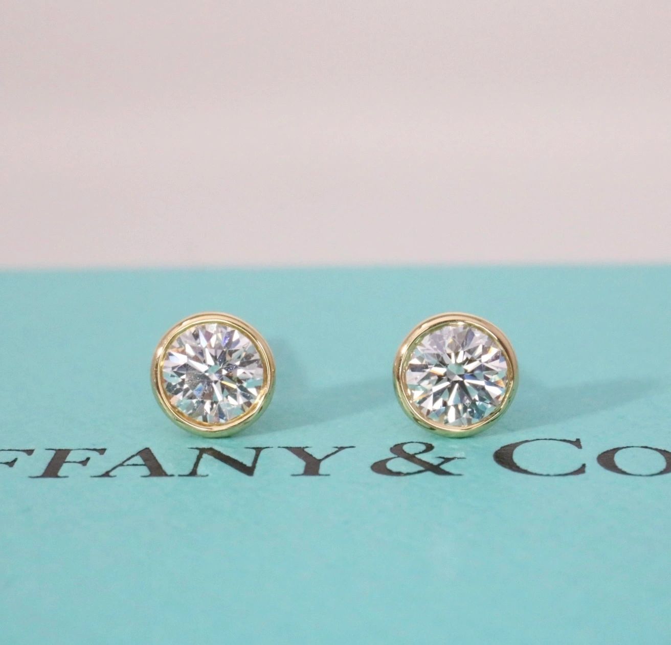 Tiffany & Co Elsa Peretti Diamond Stud Earrings 18K Gold