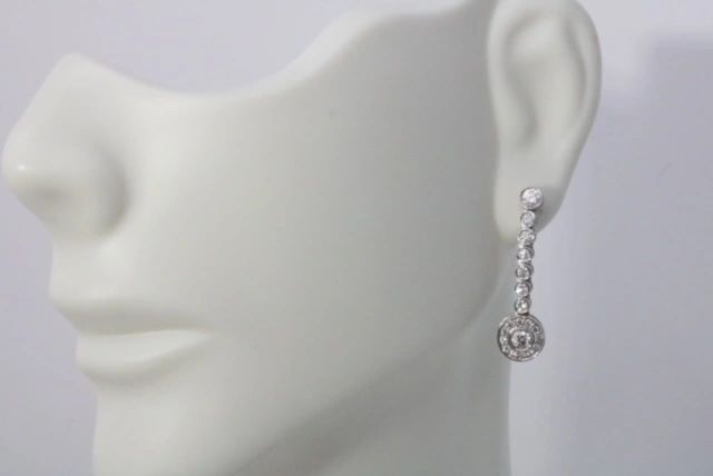 Tiffany & Co .82ctw Diamond Earrings Jazz Dangle Drop Platinum Legacy