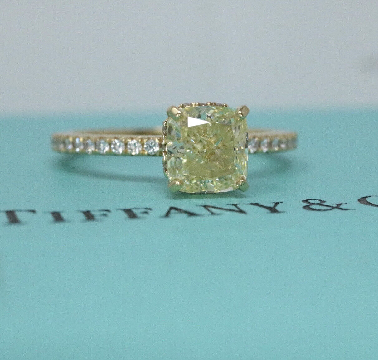 Tiffany & Co Solitaire True 1.61ct Engagement Ring Fancy Yellow Diamond 18K