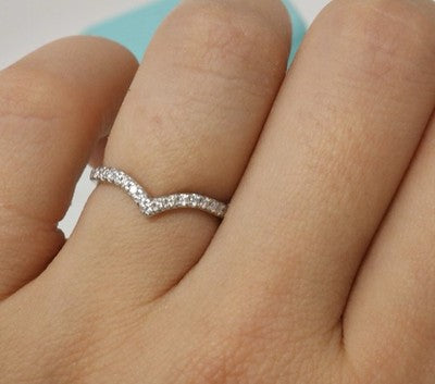 TIFFANY & CO SOLESTE "V" DIAMOND PLATINUM BAND WEDDING ENGAGEMENT RING