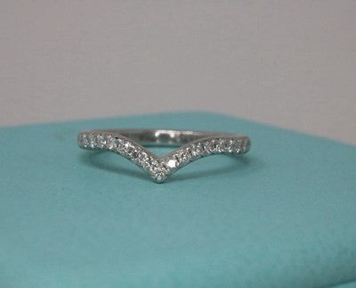 TIFFANY & CO SOLESTE "V" DIAMOND PLATINUM BAND WEDDING ENGAGEMENT RING