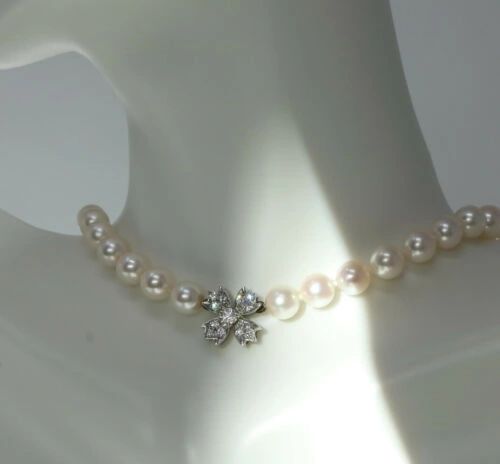 Tiffany & Co Diamond & Pearl Necklace Floret Pendant in PLATINUM