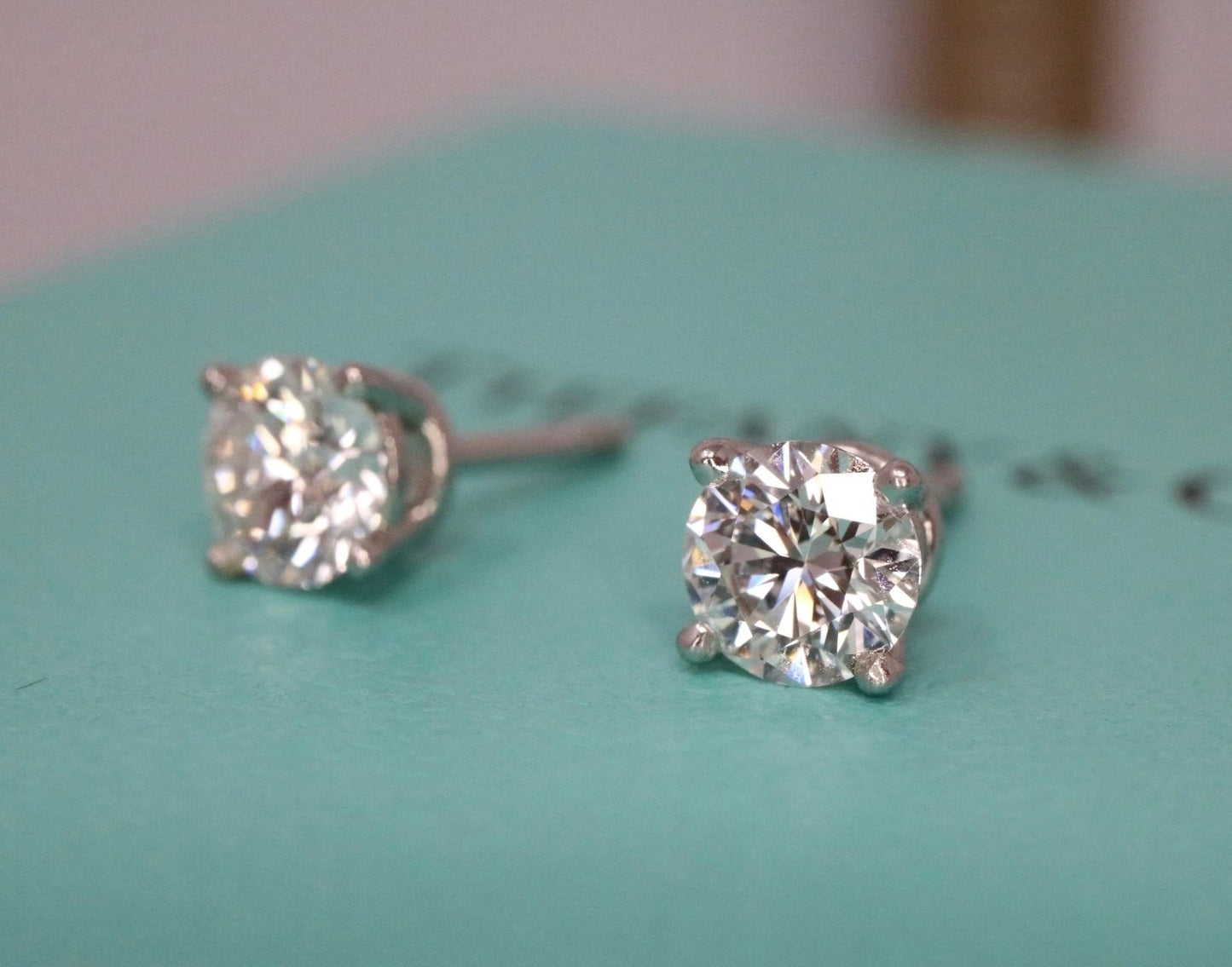 Tiffany & Co Platinum Round Brilliant Cut Diamond Stud Earrings 1.14ct VS1