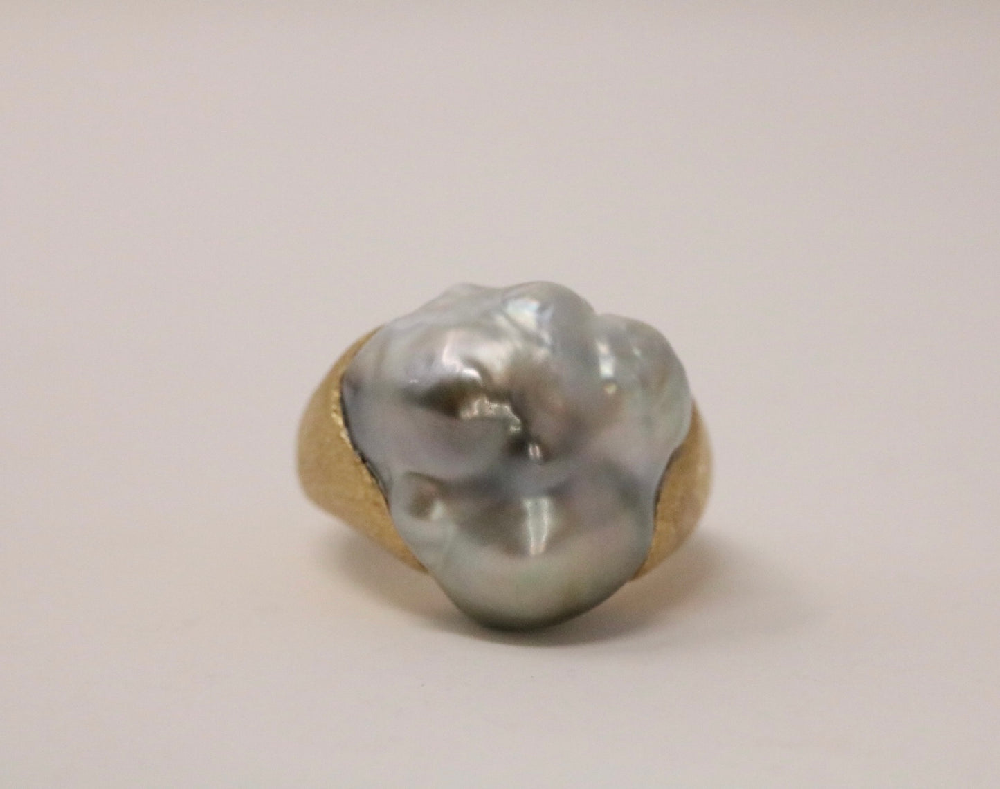 Yvel Satin Sea Baroque Tahitian Pearl Ring In 18k Yellow Gold