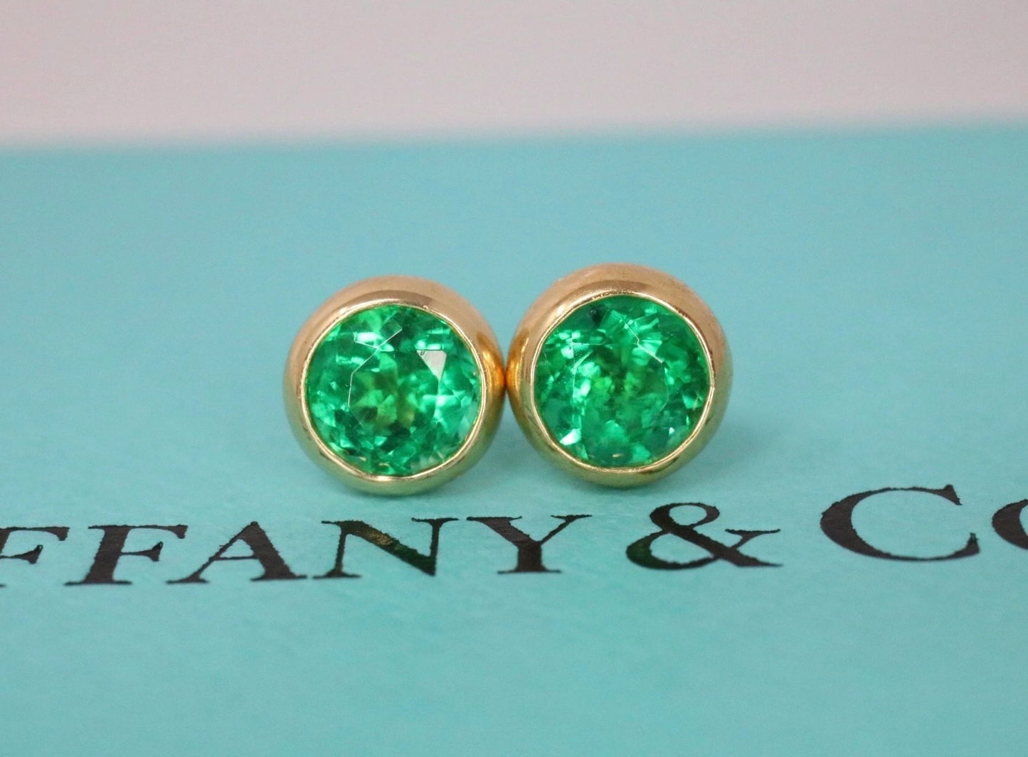 Tiffany & Co Elsa Peretti Emerald Stud Earrings .50ct 18k Gold