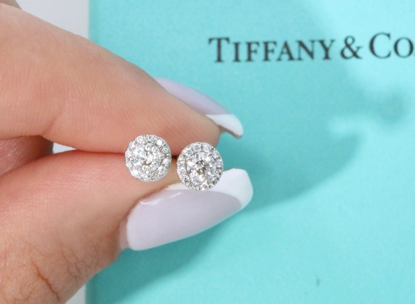 Tiffany & Co Soleste Diamond Stud Earrings in Platinum VVS 0.64CTW