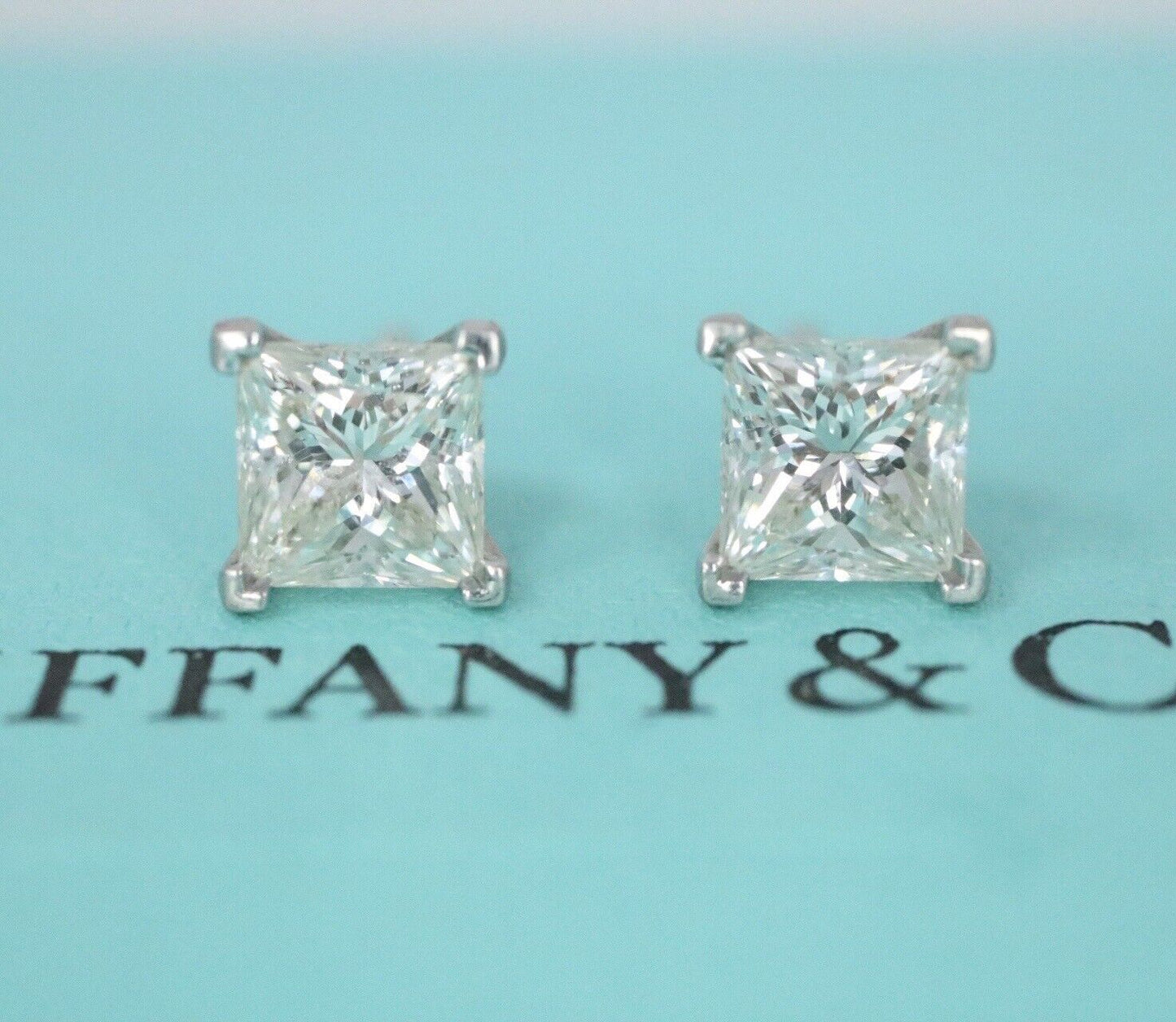 Tiffany & Co Platinum 1.56ct VVS2 Princess Cut Diamond Stud Earrings