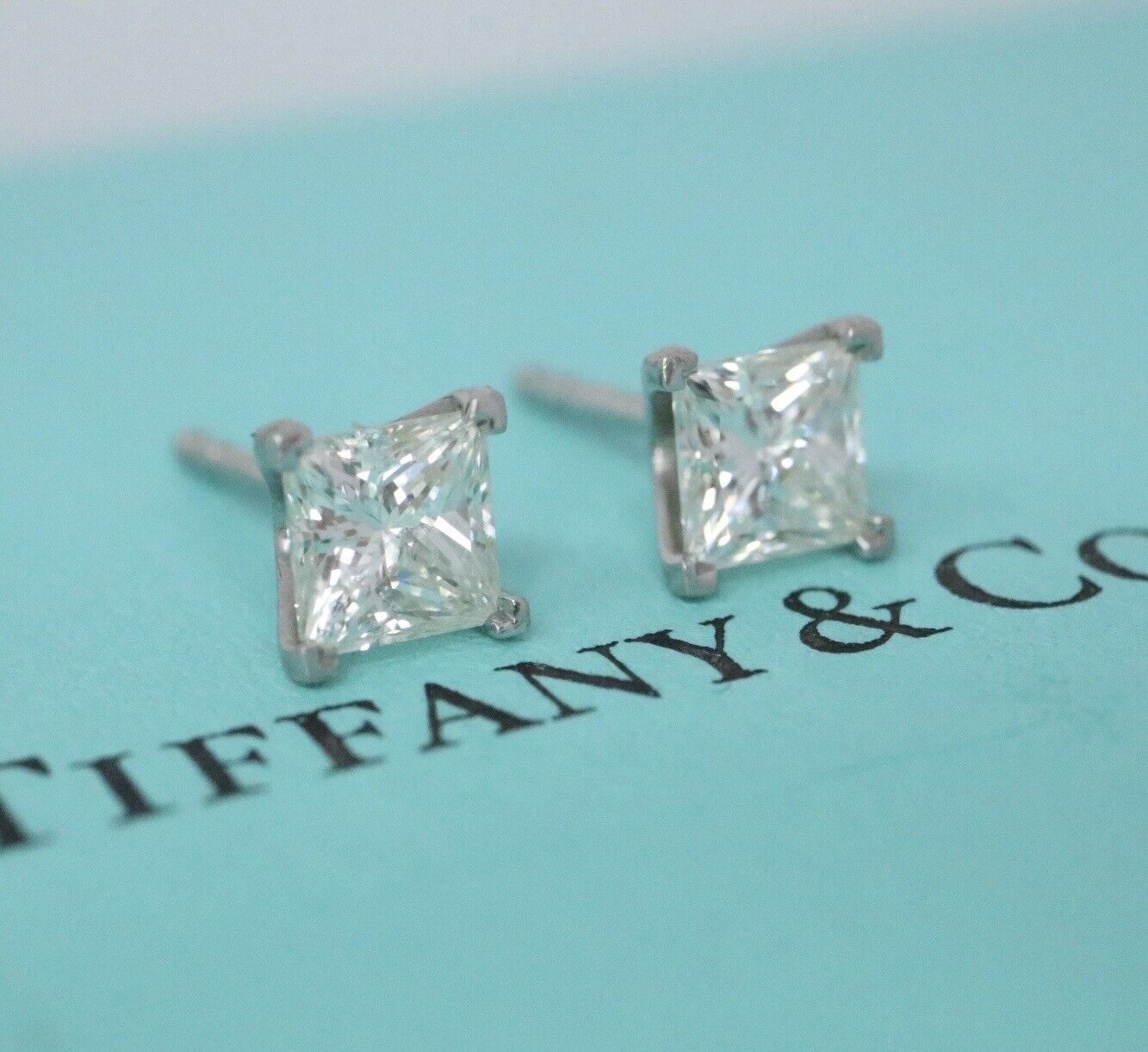 Tiffany & Co Platinum 1.56ct VVS2 Princess Cut Diamond Stud Earrings