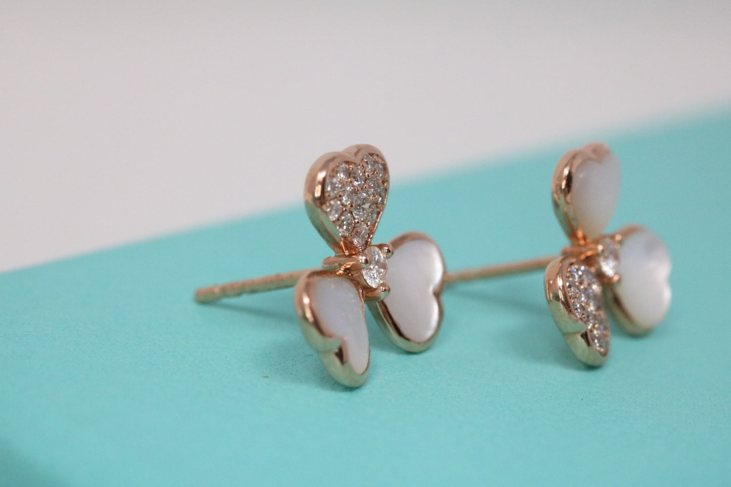 Flower Natural Diamond & Mother Of Pearl Earrings 14K Rose Gold Frivole Style