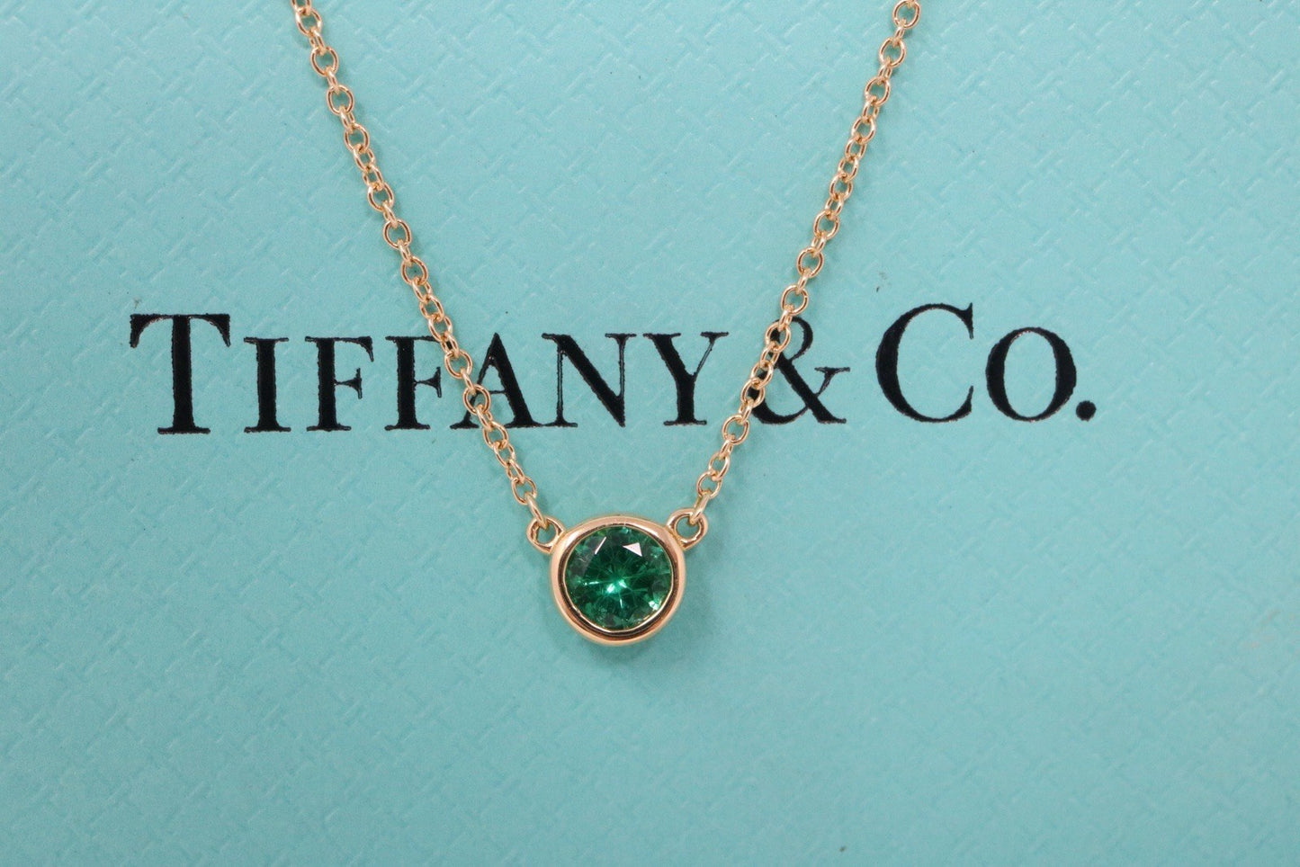 Tiffany & Co Elsa Peretti Emerald Color By The Yard 18k Yellow Gold Necklace