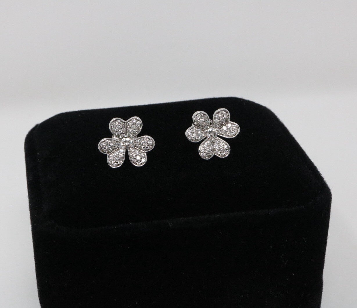 Frivole Style Flower Diamond Earrings 14K White Gold 1.45ctw*