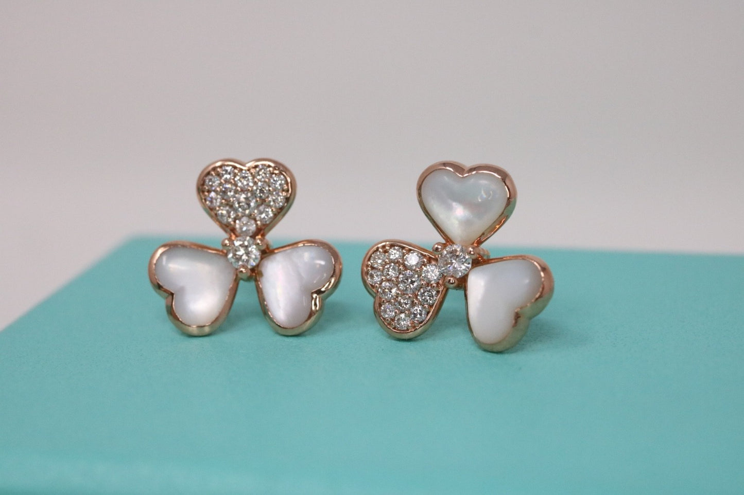 Flower Natural Diamond & Mother Of Pearl Earrings 14K Rose Gold Frivole Style