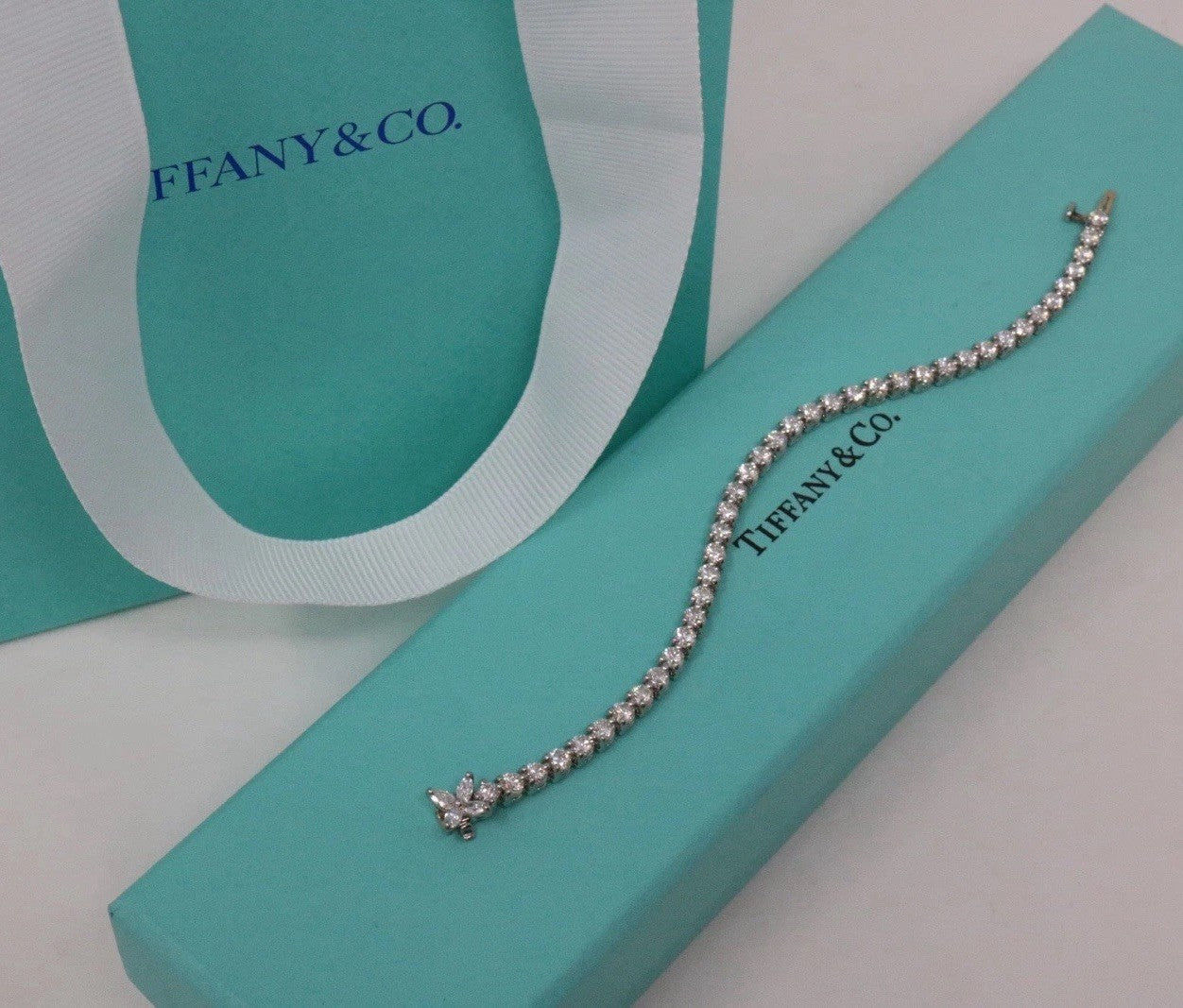 Tiffany & Co. Victoria 4.20ct Platinum Round Diamond Tennis Bracelet