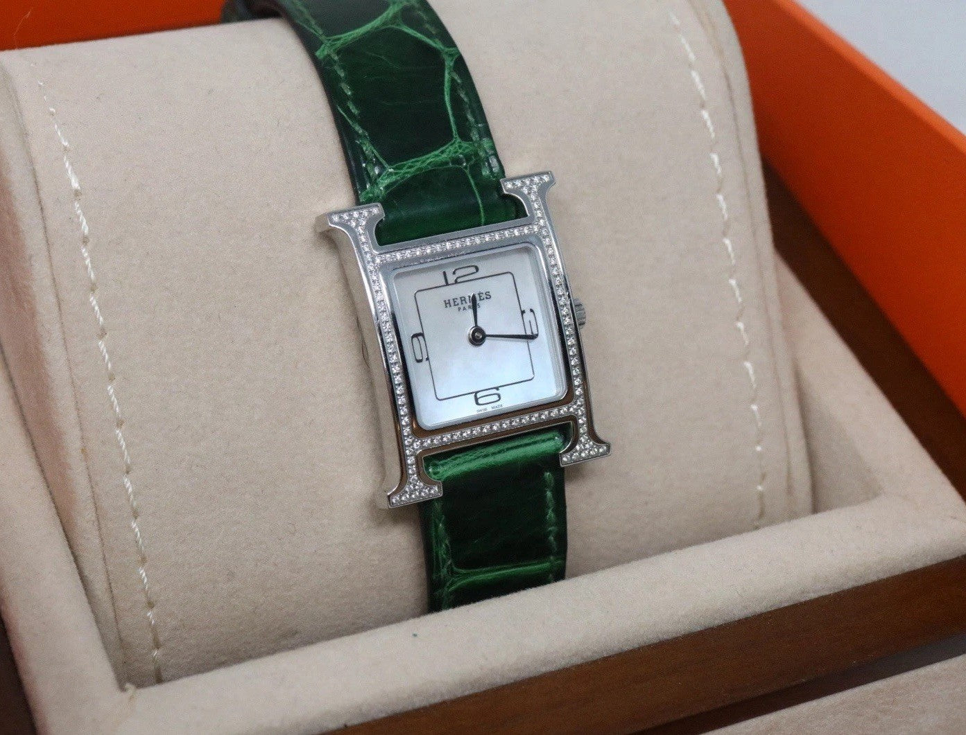 Hermes Women's Heure H Swiss Leather Strap Diamonds Quartz Watch Small 25mm