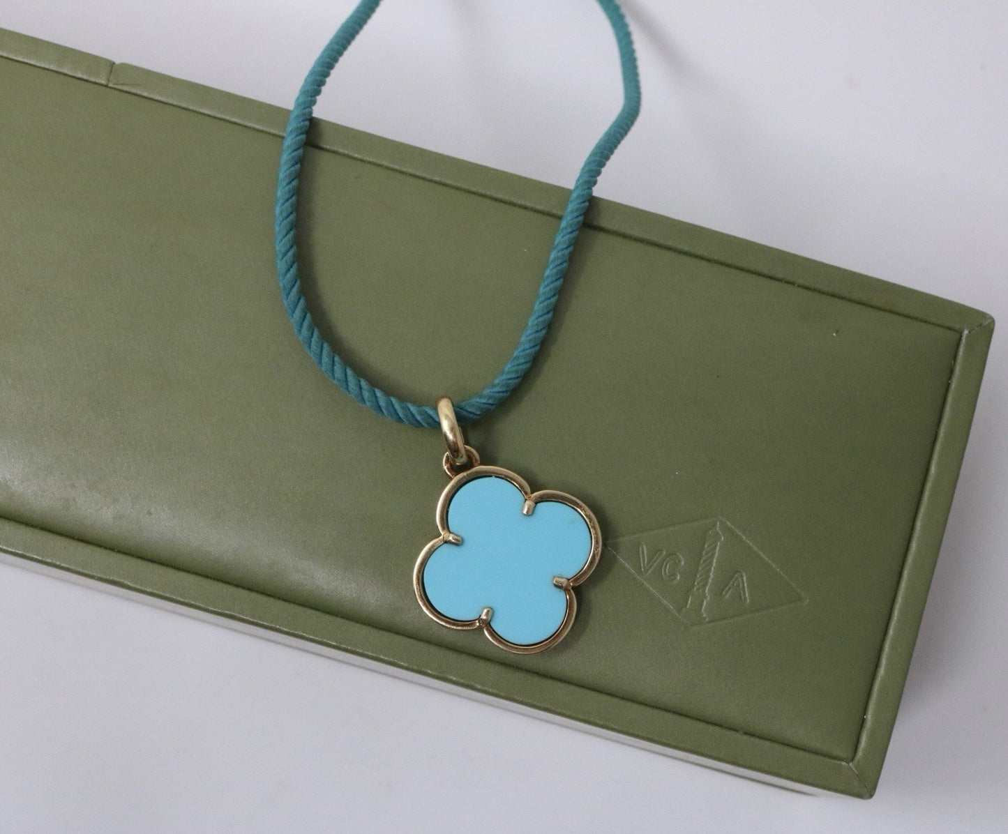 Van Cleef & Arpels Magic Alhambra 18k Yellow Gold Turquoise Pendant Necklace